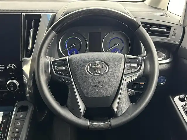 トヨタ アルファードハイブリット SR Cパッケージ 道央・札幌 2021(令3)年 4.7万km ホワイトパールクリスタルシャイン ・４WD/・サンルーフ/・モデリスタフルエアロ/・純正メモリナビ/・CD/DVD/BT/フルセグ/USB/SD/HDMI/・純正フリップダウンモニター/・前後ドライブレコーダー/・ビルトインETC2.0/・アラウンドビューモニター/・デジタルインナーミラー/・衝突軽減ブレーキ/・横滑り防止装置/・アダプティブクルーズコントロール/・レーンキープアシスト/・パーキングアシスト/・ステアリングヒーター/・レザーシート/・D+N席シートヒーター/シートエアコン/・全席パワーシート/・シートメモリー/・置くだけ充電/・純正AW/・前後コーナーセンサー/・LEDヘッドライト/・両側パワースライドドア