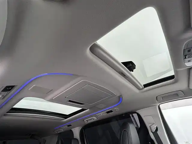 トヨタ アルファードハイブリット SR Cパッケージ 道央・札幌 2021(令3)年 4.7万km ホワイトパールクリスタルシャイン ・４WD/・サンルーフ/・モデリスタフルエアロ/・純正メモリナビ/・CD/DVD/BT/フルセグ/USB/SD/HDMI/・純正フリップダウンモニター/・前後ドライブレコーダー/・ビルトインETC2.0/・アラウンドビューモニター/・デジタルインナーミラー/・衝突軽減ブレーキ/・横滑り防止装置/・アダプティブクルーズコントロール/・レーンキープアシスト/・パーキングアシスト/・ステアリングヒーター/・レザーシート/・D+N席シートヒーター/シートエアコン/・全席パワーシート/・シートメモリー/・置くだけ充電/・純正AW/・前後コーナーセンサー/・LEDヘッドライト/・両側パワースライドドア