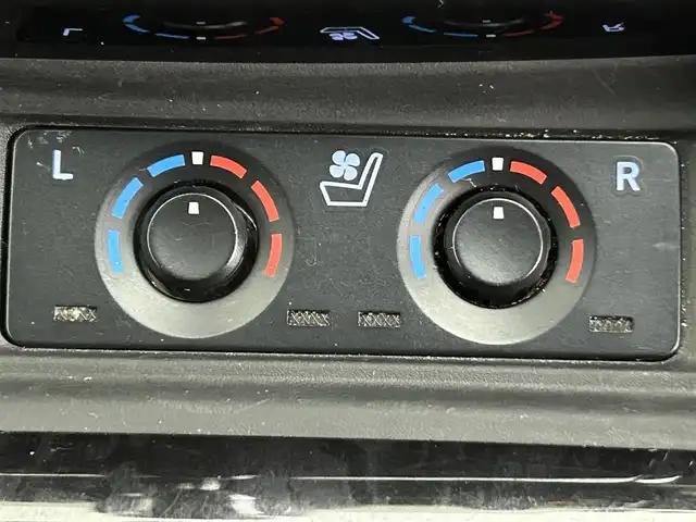 トヨタ アルファードハイブリット SR Cパッケージ 道央・札幌 2021(令3)年 4.7万km ホワイトパールクリスタルシャイン ・４WD/・サンルーフ/・モデリスタフルエアロ/・純正メモリナビ/・CD/DVD/BT/フルセグ/USB/SD/HDMI/・純正フリップダウンモニター/・前後ドライブレコーダー/・ビルトインETC2.0/・アラウンドビューモニター/・デジタルインナーミラー/・衝突軽減ブレーキ/・横滑り防止装置/・アダプティブクルーズコントロール/・レーンキープアシスト/・パーキングアシスト/・ステアリングヒーター/・レザーシート/・D+N席シートヒーター/シートエアコン/・全席パワーシート/・シートメモリー/・置くだけ充電/・純正AW/・前後コーナーセンサー/・LEDヘッドライト/・両側パワースライドドア