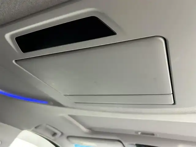 トヨタ アルファードハイブリット SR Cパッケージ 道央・札幌 2021(令3)年 4.7万km ホワイトパールクリスタルシャイン ・４WD/・サンルーフ/・モデリスタフルエアロ/・純正メモリナビ/・CD/DVD/BT/フルセグ/USB/SD/HDMI/・純正フリップダウンモニター/・前後ドライブレコーダー/・ビルトインETC2.0/・アラウンドビューモニター/・デジタルインナーミラー/・衝突軽減ブレーキ/・横滑り防止装置/・アダプティブクルーズコントロール/・レーンキープアシスト/・パーキングアシスト/・ステアリングヒーター/・レザーシート/・D+N席シートヒーター/シートエアコン/・全席パワーシート/・シートメモリー/・置くだけ充電/・純正AW/・前後コーナーセンサー/・LEDヘッドライト/・両側パワースライドドア