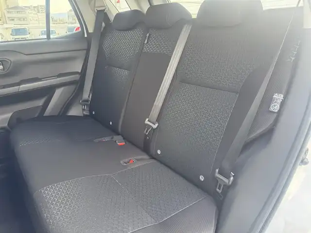 トヨタ ライズ Z 広島県 2025(令7)年 0.1千km ブラックマイカメタリック/シャイニングホワイトパール 走行距離22km（登録時）/新車ワンオーナー/ブラック＆パールホワイト/MOPパノラミックビューパッケージ/・9インチディスプレイオーディオ/・パノラミックビュー（フロント/サイド/バックカメラ）/・フルセグテレビ/・Bluetooth/・AppleCarPlay/・AndroidAuto/・外部入力USB端子/・HDMI端子/・ステアリングスイッチ/・助手席側サイドアンダーミラー無/ビルトインETC/LEDヘッドランプ/LEDシーケンシャルターンランプ/LEDフロントフォグランプ/スマートアシスト/・衝突回避支援ブレーキ機能/・衝突警報機能/・車線逸脱警報機能/・車線逸脱抑制制御機能/・ふらつき警報/・路側逸脱警報/・ブレーキ制御付誤発進抑制機能/・先行車発進お知らせ機能/・アダプティブドライビングビーム/・コーナーセンサー/・標識認識機能（進入禁止/最高速度/一時停止）/・アダプティブクルーズコントロール/・サイドビューランプ/・レーンキープコントロール/MOPブラインドスポットモニター/MOPリアクロストラフィックアラート/スマートキー×2/フロアマット/新車保証書有/取扱説明書有/MOP（メーカーオプション）