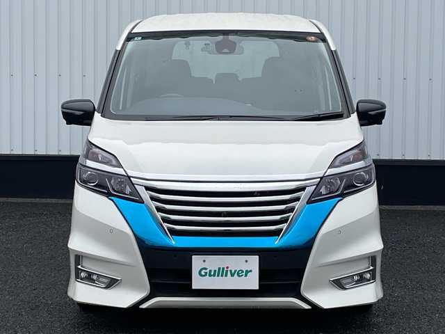 日産 セレナ ハイウェイスター G 千葉県 2017(平29)年 4.8万km ブリリアントホワイトパール 純正9インチナビ/(フルセグTV/BT/CD/DVD/Blu-ray/HDMI)/全周囲カメラ/ドライブレコーダー前後/パーキングアシスト/衝突被害軽減システム/車線逸脱警報/クルーズコントロール/フリップダウンモニター/両側パワースライドドア/ハンズフリーオートスライドドア/横滑り防止装置/ビルトインETC/アイドリングストップ/LEDヘッドライト/フォグランプ/オートライト/ウィンカーミラー/電動格納ミラー/社外18インチAW/シートリフター/柿本マフラー/プッシュスタート/スマートキー/フロアマット/スペアキー/取扱説明書/保証書