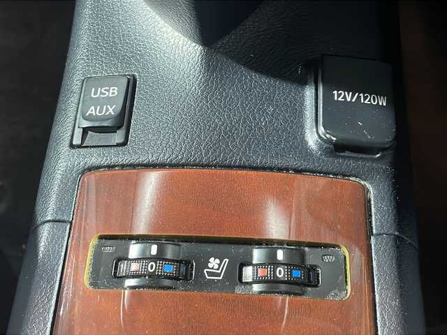 レクサス ＨＳ 250h バージョンI 沖縄県 2012(平24)年 11.5万km ブラックオパールマイカ 禁煙車/ワンオーナー/レザーシート/純正ナビ/・ＣＤ／ＤＶＤ／ＭＤ/・Ｂｌｕｅｔｏｏｔｈ／フルセグＴＶ/シートヒーター/シートクーラー/パワーシートメモリー機能付き/クルーズコントロール/ＥＴＣ/ヘッドライトウォッシャー/保証書/取扱説明書