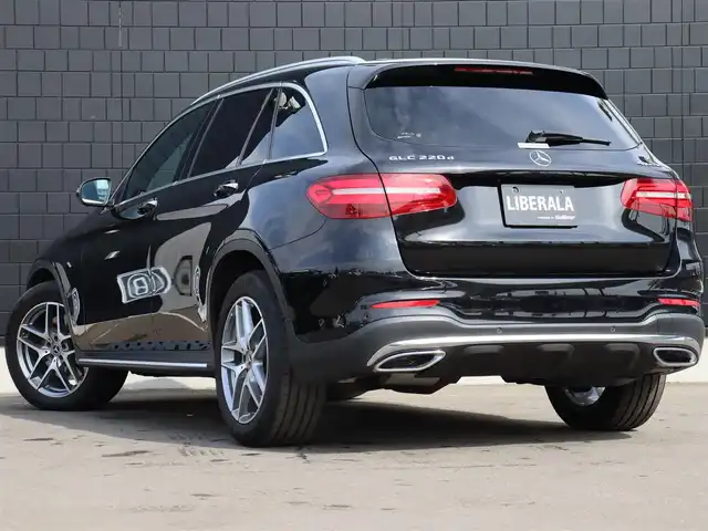 メルセデス・ベンツ ＧＬＣ２２０ d 4マチックスポーツ 本革 宮城県 2018(平30)年 4.9万km オブシディアンブラック 純正ナビ【ＢＴ／ＣＤ／ＤＶＤ／フルセグＴＶ／ＳＤ】/パノラミックスライディングルーフ　/Ｂｕｒｍｅｓｔｅｒサウンド　/アダプティブクルーズコントロール　/ヘッドアップディスプレイ/ステアリングパイロット　/アクティブブレーキアシスト/ブラインドスポットモニター/レーンキープアシスト/レザーシート　/３６０°カメラ/パヒュームアトマイザー/パワーシート(DN席)/メモリーシート(DN席)/全席シートヒーター/パドルシフト/電動リアゲート/ルーフレール/オートライト/LEDヘッドライト/プッシュスタート/キーレスゴー/MTモード付/ETC/リアフォグランプ/ドライブレコーダー/コーナーセンサー(前後)/禁煙車