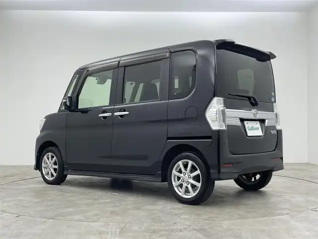 ダイハツ タント カスタム X SAⅡ 群馬県 2015(平27)年 7.6万km ブラックマイカメタリック 社外７インチナビ　片側パワースライドドア　ＬＥＤライト　ベンチシート　純正１４インチＡＷ　コーナーセンサー　オートエアコン　アイドリングストップ　ＥＴＣ　スマートキー　純正フロアマット　盗難防止　禁煙
