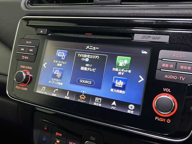 日産 リーフ G 福島県 2019(平31)年 5万km ブリリアントホワイトパール/オーロラフレアブルーパール 2トーン プロパイロット　ＡｐｐｌｅＣａｒｐｌａｙ　ＡｎｄｏｒｏｉｄＡｕｔｏ対応純正ナビ　全周囲Ｃ　オートパーキング　キャンセラー付ＴＶ　ドラレコ　ＥＴＣ　ＴＥＩＮ車庫調　シートヒーター　デジタルインナーミラー　充電ケーブル積込