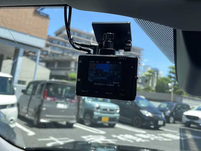 トヨタ クラウン ハイブリッド アスリート 大阪府 2017(平29)年 5.1万km ブラック 純正ナビ/NSZT-W66T/AM/FM/TV/DVD/BT/SD/メモリナビ/フルセグテレビ/バックカメラ/シートヒーター/ステアリングヒーター/アイドリングストップ/レーダークルーズコントロール/ドアバイザー/プッシュスタート/ETC/保証書/記録簿/取扱説明書