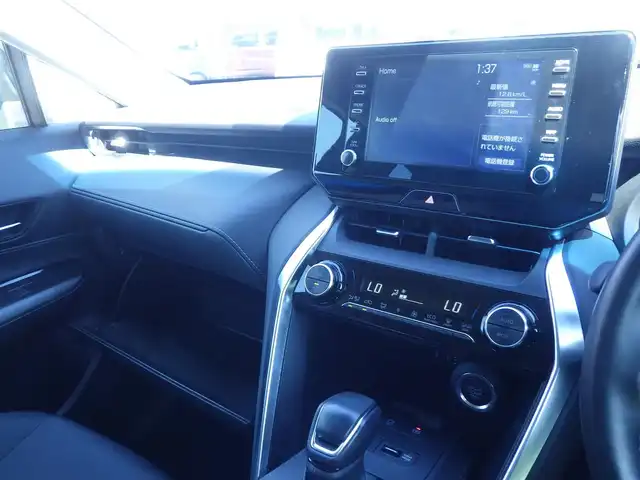 トヨタ ハリアー S 千葉県 2022(令4)年 1.9万km プレシャスブラックパール Toyota Safety Sense/・プリクラッシュセーフティ/・レーンディパーチャーアラート/・オートハイビーム/ディスプレイオーディオ/バックカメラ/革巻きステアリング/ステアリングスイッチ/ETC/LEDヘッドライト/フォグライト/ウインカーミラー/クリアランスソナー/純正17インチアルミホイル/サイド/カーテンエアバッグ/スマートキー