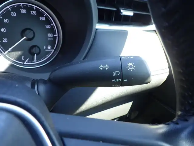 トヨタ ハリアー S 千葉県 2022(令4)年 1.9万km プレシャスブラックパール Toyota Safety Sense/・プリクラッシュセーフティ/・レーンディパーチャーアラート/・オートハイビーム/ディスプレイオーディオ/バックカメラ/革巻きステアリング/ステアリングスイッチ/ETC/LEDヘッドライト/フォグライト/ウインカーミラー/クリアランスソナー/純正17インチアルミホイル/サイド/カーテンエアバッグ/スマートキー