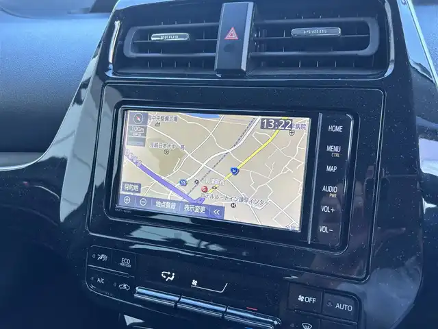 トヨタ プリウス S 長崎県 2019(平31)年 3.5万km ホワイトパールクリスタルシャイン ワンオーナー/純正メモリナビ/（CD/DVD/BT/フルセグ）/バックカメラ/衝突軽減システム/レーンアシスト/レーダークルーズ/ETC/モデリスタ17インチAW/ステアリングスイッチ/オートライト/スマートキー/プッシュスタート