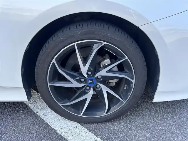 トヨタ プリウス S 長崎県 2019(平31)年 3.5万km ホワイトパールクリスタルシャイン ワンオーナー/純正メモリナビ/（CD/DVD/BT/フルセグ）/バックカメラ/衝突軽減システム/レーンアシスト/レーダークルーズ/ETC/モデリスタ17インチAW/ステアリングスイッチ/オートライト/スマートキー/プッシュスタート