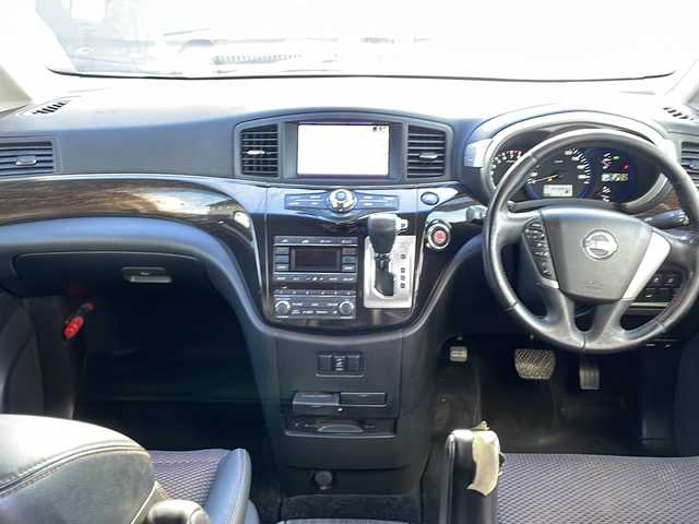 日産 エルグランド 350ハイウェイスター 長野県 2013(平25)年 10.7万km ブリリアントホワイトパール (株)IDOMが運営する【じしゃロン長野店】の自社ローン専用車両になりますこちらは現金またはオートローンご利用時の価格です。自社ローンご希望の方は別途その旨お申付け下さい/純正ナビ/バックカメラ/ステアリングスイッチ/ETC/両側パワースライドドア