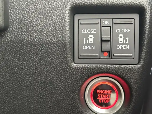 ホンダ Ｎ ＢＯＸ カスタム G L ターボ ホンダセンシング 千葉県 2019(令1)年 4.5万km クリスタルブラックパール 禁煙車/ホンダセンシング/・衝突軽減ブレーキ/・誤発進抑制機能/・歩行者事故低減ステアリング/・路外逸脱抑制機能/・アダプティブクルーズコントロール/・車線維持支援システム/両側パワースライドドア/純正9インチナビ/CD/DVD/Bluetooth/フルセグ/バックカメラ/LEDオートライト/ハーフレザーシート/純正15インチアルミホイール/アイドリングストップ/USBポート/プッシュスタート/スマートキー