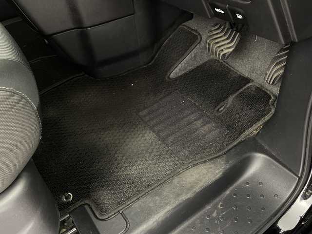 日産 セレナ ハイウェイスター V 群馬県 2020(令2)年 7.7万km ダイヤモンドブラック 純正１１型後部席モニター　純正１０型ナビ　全周囲カメラ　アダプティブクルーズコントロール　ブラインドスポットモニター　両側電動スライドドア　デジタルインナーミラー　電動パーキング　ＥＴＣ　禁煙車