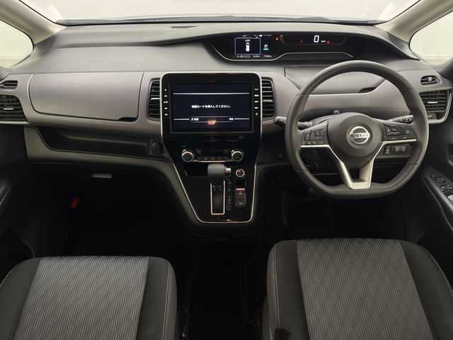 日産 セレナ ハイウェイスター V 群馬県 2020(令2)年 7.7万km ダイヤモンドブラック 純正１１型後部席モニター　純正１０型ナビ　全周囲カメラ　アダプティブクルーズコントロール　ブラインドスポットモニター　両側電動スライドドア　デジタルインナーミラー　電動パーキング　ＥＴＣ　禁煙車