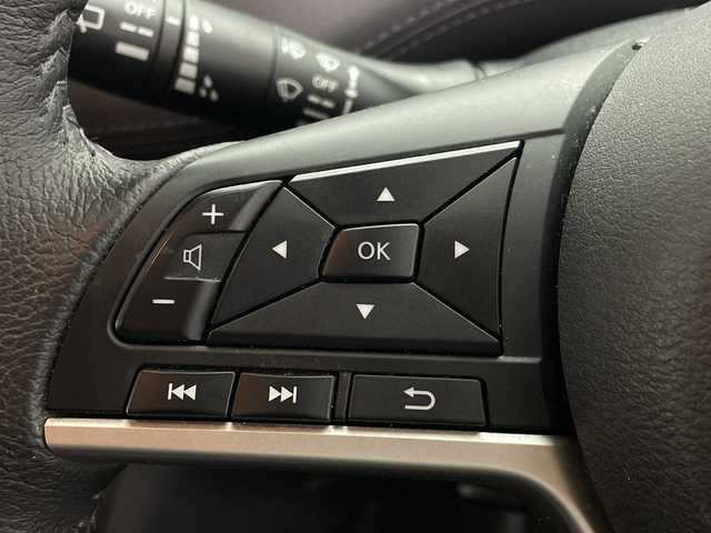 日産 セレナ ハイウェイスター V 群馬県 2020(令2)年 7.7万km ダイヤモンドブラック 純正１１型後部席モニター　純正１０型ナビ　全周囲カメラ　アダプティブクルーズコントロール　ブラインドスポットモニター　両側電動スライドドア　デジタルインナーミラー　電動パーキング　ＥＴＣ　禁煙車