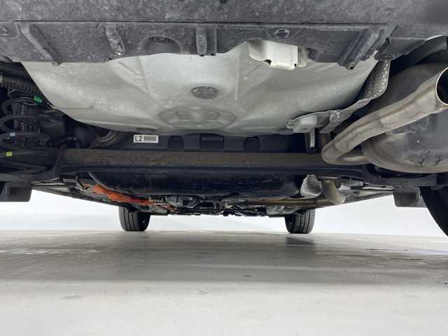 トヨタ ヴィッツ ハイブリッド U 神奈川県 2017(平29)年 2.6万km ホワイトパールクリスタルシャイン 純正ナビ/フルセグTV　Bluetooth　CD　DVD/バックカメラ/クルーズコントロール/セーフティセンスC/シートヒーター/ETC/前方ドライブレコーダー/プッシュスタート/スマートキー　/プリクラッシュセーフティシステム/レーンディパーチャアラート/オートマチックハイビーム