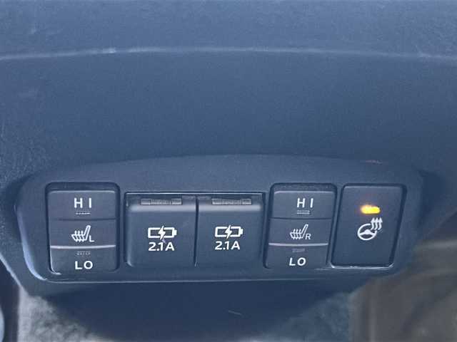 トヨタ シエンタ ファンベースG 京都府 2020(令2)年 1.5万km シルバーM ワンオーナー/純正ナビ　NSCN-W68/・ワンセグTV/BT/CD/AM/FM/・バックカメラ/360度カメラ/ドライブレコーダー/両側パワースライドドア/シートヒーター/ステアリングヒーター/コーナーセンサー/アイドリングストップ/オートライト/オートハイビーム/プッシュスタート/車線逸脱防止/衝突軽減/純正ドアバイザー/保証書/取扱説明書/スマートキースペア×１