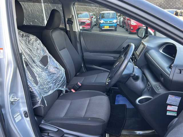 トヨタ シエンタ ファンベースG 京都府 2020(令2)年 1.5万km シルバーM ワンオーナー/純正ナビ　NSCN-W68/・ワンセグTV/BT/CD/AM/FM/・バックカメラ/360度カメラ/ドライブレコーダー/両側パワースライドドア/シートヒーター/ステアリングヒーター/コーナーセンサー/アイドリングストップ/オートライト/オートハイビーム/プッシュスタート/車線逸脱防止/衝突軽減/純正ドアバイザー/保証書/取扱説明書/スマートキースペア×１