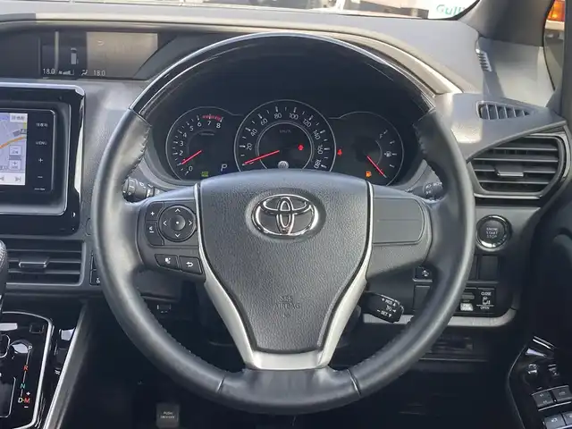 トヨタ ヴォクシー ZS 煌 島根県 2018(平30)年 6万km ボルドーマイカメタリック 社外SDナビ(CD/DVD/BT/フルセグ)/プリクラッシュセーフティー/レーントレーシングアシスト/オートハイビーム/両側パワースライドドア /オートライト/アイドリングストップ/クルーズコントロール/ETC/純正ドアバイザー/純正フロアマット/電動格納ミラー/ミラーウィンカー