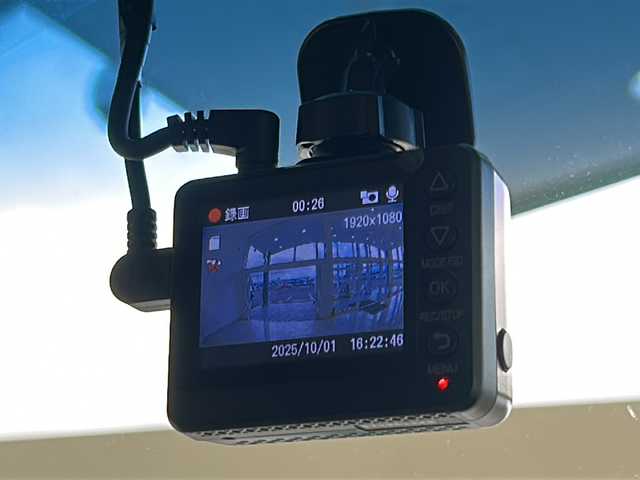 ホンダ Ｎ ＢＯＸ G SSパッケージ 新潟県 2013(平25)年 7.1万km プレミアムホワイトパール ４WD/両側パワースライドドア/前後ドライブレコーダー/純正フロアマット/ABS/横滑り防止装置