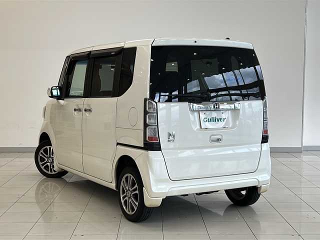 ホンダ Ｎ ＢＯＸ G SSパッケージ 新潟県 2013(平25)年 7.1万km プレミアムホワイトパール ４WD/両側パワースライドドア/前後ドライブレコーダー/純正フロアマット/ABS/横滑り防止装置