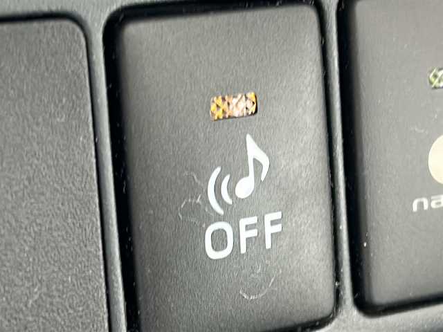 トヨタ アクア S 東京都 2012(平24)年 8.4万km シルバーM 純正SDナビ/【フルセグ・DVD再生可・CD・Bluetooth】/ETC/前席シートヒーター/オートライト/電動格納ミラー/ウィンカーミラー/プッシュスタート/スマートキー/スペアキーあり/純正フロアマット/ドアバイザー/新車保証書/取扱説明書