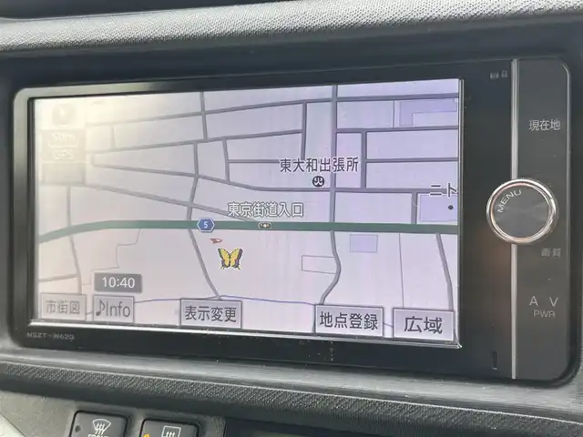 トヨタ アクア S 東京都 2012(平24)年 8.4万km シルバーM 純正SDナビ/【フルセグ・DVD再生可・CD・Bluetooth】/ETC/前席シートヒーター/オートライト/電動格納ミラー/ウィンカーミラー/プッシュスタート/スマートキー/スペアキーあり/純正フロアマット/ドアバイザー/新車保証書/取扱説明書