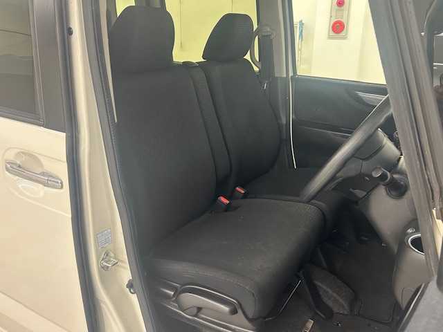 ホンダ Ｎ ＢＯＸ カスタム SSパッケージ 静岡県 2017(平29)年 9.5万km プレミアムホワイトパールⅡ (株)IDOMが運営する【じしゃロン浜松店】の自社ローン対象車両になります。こちらは現金ご利用時の価格です。自社ローンご希望の方は別途その旨お申付け下さい/純正フルセグナビ(VXM-175VFi)/純正14インチアルミホイール/バックカメラ/両側パワースライドドア/シートヒーター/シティブレーキアクティブシステム/ETC/ヘッドランプイルミネーション（青）/フォグランプ/電動ウインカーミラー/オートライト/サイドスポイラー/バックドアスポイラー/スマートキー/プッシュスタート