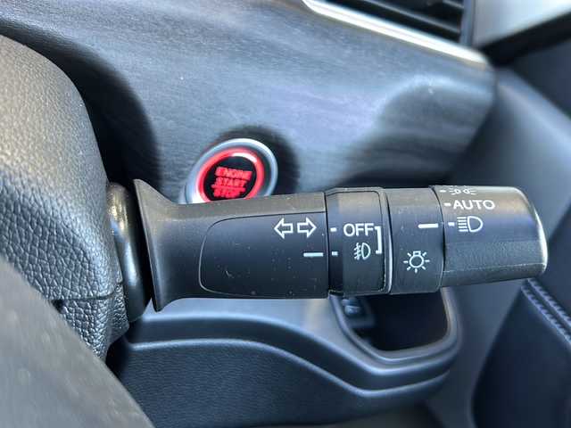 ホンダ フリード G ホンダセンシング 静岡県 2018(平30)年 7.2万km ホワイトオーキッドパール 純正ナビ/・CD/DVD/ipod/SD/USB/AUX/Bluetooth/・フルセグTV/ラジオ/主要装備/・レーダークルーズコントロール　/・ドライブレコーダー　/・バックカメラ　/・両側パワースライドドア　/・ホンダセンシング　/・ＥＴＣ　/・ステアリングリモコン　/・ハーフレザーシート　/・レーンキープアシスト　/・オートライト/・ステアリングリモコン/・ヒーテッドドアミラー/・純正アルミホイール/・純正フロアマット/・ハーフレザーシート/・LEDヘッドライト/・盗難防止装置/・プッシュスタート/・スマートキー