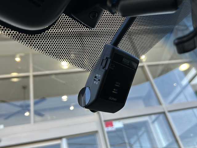 ホンダ フリード G ホンダセンシング 静岡県 2018(平30)年 7.2万km ホワイトオーキッドパール 純正ナビ/・CD/DVD/ipod/SD/USB/AUX/Bluetooth/・フルセグTV/ラジオ/主要装備/・レーダークルーズコントロール　/・ドライブレコーダー　/・バックカメラ　/・両側パワースライドドア　/・ホンダセンシング　/・ＥＴＣ　/・ステアリングリモコン　/・ハーフレザーシート　/・レーンキープアシスト　/・オートライト/・ステアリングリモコン/・ヒーテッドドアミラー/・純正アルミホイール/・純正フロアマット/・ハーフレザーシート/・LEDヘッドライト/・盗難防止装置/・プッシュスタート/・スマートキー