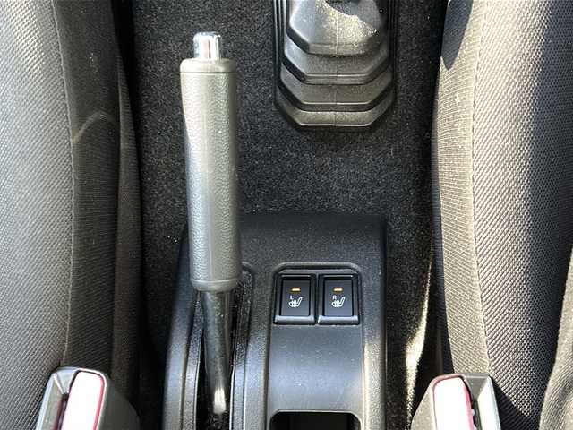 スズキ ジムニー XC 山形県 2020(令2)年 2.9万km キネティックイエロー/ブラック 4WD/デュアルカメラブレーキサポート/クルーズコントロール/レーンキープアシスト/横滑り防止装置/純正ナビ/（Bluetooth/CD/DVD/フルセグ)/バックカメラ/前後ドライブレコーダー/LEDオートライト/フォグランプ/ステアリングスイッチ/DNシートヒーター/ETC/純正AW/純正フロアマット/電動格納ウィンカーミラー/スマートキー×2/ドアバイザー