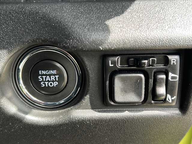 スズキ ジムニー XC 山形県 2020(令2)年 2.9万km キネティックイエロー/ブラック 4WD/デュアルカメラブレーキサポート/クルーズコントロール/レーンキープアシスト/横滑り防止装置/純正ナビ/（Bluetooth/CD/DVD/フルセグ)/バックカメラ/前後ドライブレコーダー/LEDオートライト/フォグランプ/ステアリングスイッチ/DNシートヒーター/ETC/純正AW/純正フロアマット/電動格納ウィンカーミラー/スマートキー×2/ドアバイザー