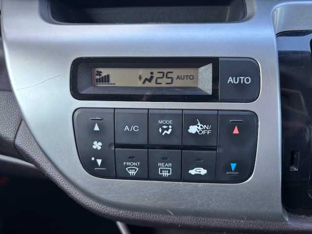 ホンダ Ｎ ＷＧＮ カスタム G 宮城県 2014(平26)年 7.3万km プレミアムホワイトパール 登録時走行距離７２３１３ｋｍ/純正ナビ/FM/AM/USB・SD/iPad・AUX/CD/DVD/ステアリングリモコン/ABS/横滑り防止装置/オートライト/アイドリングストップ/LEDヘッドライト/社外１４インチAW/ブリヂストン・ニューノ装着【２５年製　７ｍｍ】/ドアバイザー