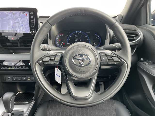 トヨタ ヤリスクロス Z 山形県 2024(令6)年 2万km ブラックマイカ モデリスタエアロ（F/S/R）/Toyota Safety Sense/・プリクラッシュセーフティ/・レーントレーシングアシスト/・レーダークルーズコントロール/・ロードサインアシスト/・発進遅れ告知機能/・プロアクティブドライビングアシスト/・ドライバー異常時対応システム/・オートマチックハイビーム/ブラインドスポットモニター/パーキングサポートブレーキ/純正ディスプレイオーディオ/BT.USB.MiraCast/ハーフレザーシート/パワーシート/シートヒーター/ステアリングヒーター/ドライブレコーダー/ダウンヒルアシスト/電動パーキングブレーキ/オートホールド/ウィンドウシールドデアイサー/LEDヘッドライト/プッシュスタート/スマートキー