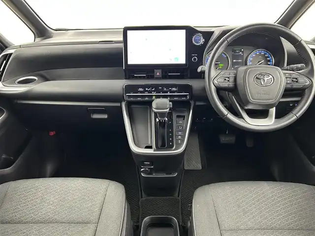 トヨタ ノア ハイブリッド S－G 千葉県 2022(令4)年 5.1万km アティチュードブラックマイカ 禁煙車/純正10インチディスプレイオーディオナビ/・CD/DVD/BT/ACP/AA/HDMI/フルセグ/両側パワースライドドア/純正14インチフリップダウンモニター/プリクラッシュセーフティ/レーンディパーチャーアラート/プロアクティブドライビングアシスト/コーナーセンサー/パーキングサポートブレーキ/レーダークルーズコントロール/バックカメラワイパー/LEDヘッドライト/オートライト/オートハイビーム/フォグライト/ビルトインETC2.0/2列目サンシェイド/スマートキー/電動パーキングブレーキ/ブレーキホールド