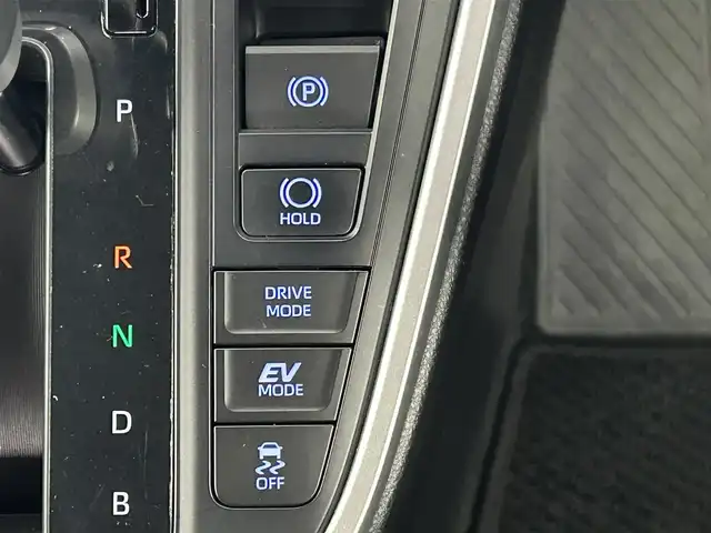 トヨタ ノア ハイブリッド S－G 千葉県 2022(令4)年 5.1万km アティチュードブラックマイカ 禁煙車/純正10インチディスプレイオーディオナビ/・CD/DVD/BT/ACP/AA/HDMI/フルセグ/両側パワースライドドア/純正14インチフリップダウンモニター/プリクラッシュセーフティ/レーンディパーチャーアラート/プロアクティブドライビングアシスト/コーナーセンサー/パーキングサポートブレーキ/レーダークルーズコントロール/バックカメラワイパー/LEDヘッドライト/オートライト/オートハイビーム/フォグライト/ビルトインETC2.0/2列目サンシェイド/スマートキー/電動パーキングブレーキ/ブレーキホールド