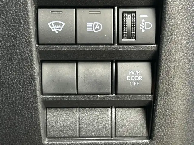 トヨタ ノア ハイブリッド S－G 千葉県 2022(令4)年 5.1万km アティチュードブラックマイカ 禁煙車/純正10インチディスプレイオーディオナビ/・CD/DVD/BT/ACP/AA/HDMI/フルセグ/両側パワースライドドア/純正14インチフリップダウンモニター/プリクラッシュセーフティ/レーンディパーチャーアラート/プロアクティブドライビングアシスト/コーナーセンサー/パーキングサポートブレーキ/レーダークルーズコントロール/バックカメラワイパー/LEDヘッドライト/オートライト/オートハイビーム/フォグライト/ビルトインETC2.0/2列目サンシェイド/スマートキー/電動パーキングブレーキ/ブレーキホールド