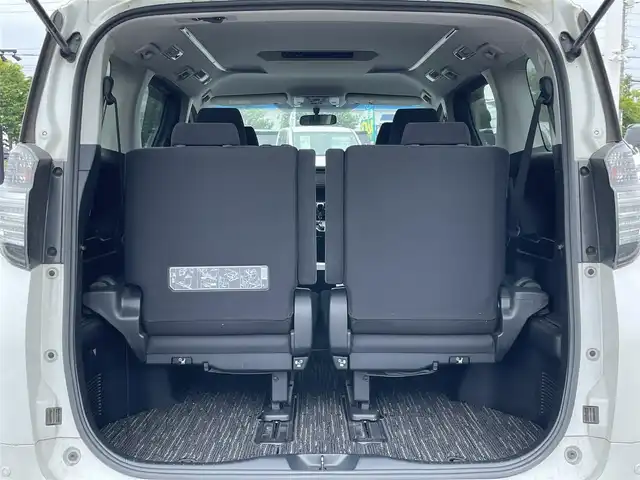 トヨタ ヴェルファイア Z Aエディション 道央・札幌 2017(平29)年 8.7万km ホワイトパールクリスタルシャイン ４WD/ワンオーナー/寒冷地仕様/純正ディーラーOPナビ/CD/DVD/BT/フルセグ/横滑り防止装置/クルーズコントロール/クリアランスソナー/バックカメラ/ビルトインETC/アイドリングストップ/ワイパーデアイサー/nanoe/ECOMODE/両側パワースライドドア/N席/２列目オットマン/革巻きステアリング/ステアリングリモコン/電動パーキング/ブレーキホールド/MTモード付AT/プッシュスタート/スマートキー/LEDヘッドライト/オートライト/フォグランプ/電動格納ミラー/ウィンカーミラー/純正フロアマット/ドアバイザー/純正エンジンスターター