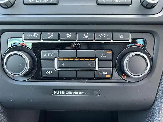 フォルクスワーゲン ゴルフ GTi 岡山県 2011(平23)年 9.1万km 黒 社外ETC/スペアキー/純正アルミホイール/シートヒーター/横滑り防止装置/W＋サイドエアバッグ/カーテンエアバッグ/エアロパーツ【リア】/ローダウン/保証書/取扱説明書