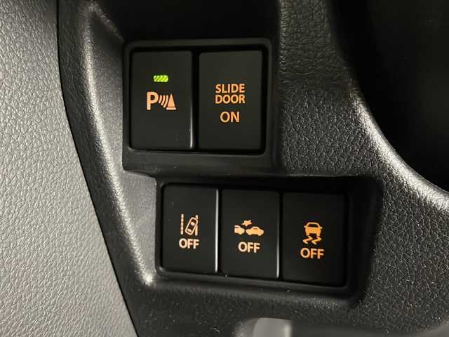 スズキ スペーシア ギア HYBRID XZ 宮崎県 2022(令4)年 4.4万km アクティブイエロー/ガンメタリック2トーン SUZUKI Safety Support/〇デュアルカメラブレーキサポート/〇誤発進抑制機能（前方・後方）/〇後退時ブレーキサポート/〇車線逸脱警報機能/〇車線逸脱抑制機能/〇ふらつき警報機能/〇標識認識機能/〇フロントガラス投影式ヘッドアップディスプレイ/〇先行車発進お知らせ機能/〇オートマチックハイビーム/〇アダプティブクルーズコントロール（全車速追従機能付き）/〇コーナーセンサー/社外7インチSDナビ/フルセグTV/CD/DVD/Bluetooth/バックカメラ/両側パワースライドドア/シートヒーター/LEDヘッドライト/アイドリングストップ/ルーフレール/純正14インチAW/スマートキー×2/保証書/取扱説明書