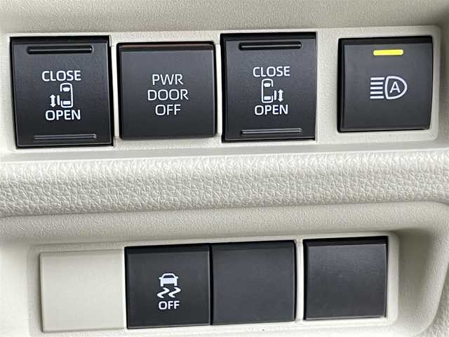 トヨタ シエンタ ハイブリッド Z 千葉県 2022(令4)年 2.1万km ホワイトパールクリスタルシャイン 禁煙車/トヨタセーフティセンス/・パノラミックビューモニター/・プリクラッシュセーフティ/・レーンディパーチャーアラート/・オートマチックハイビーム/・プロアクティブドライビングアシスト/・発進遅れ告知機能/・パーキングサポートブレーキ/両側パワースライドドア/純正ディスプレイオーディオ/アラウンドビューモニター/レーダークルーズコントロール/LEDオートライト/シートヒーター/オートエアコン/USBポート/プッシュスタート/スマートキー/スペアキー