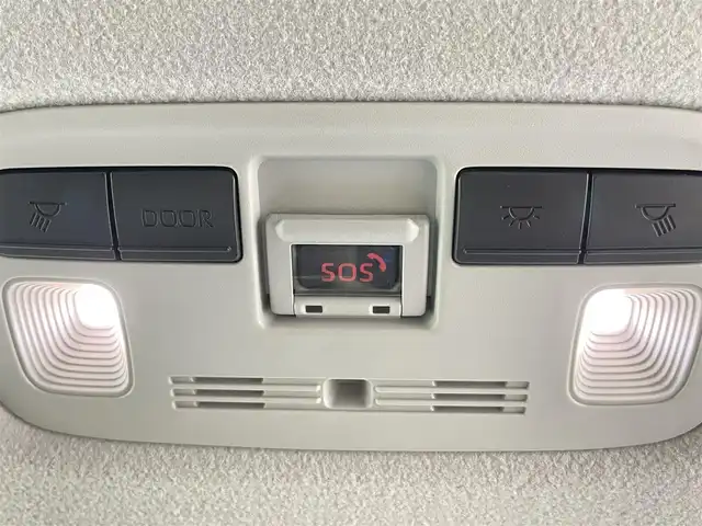 トヨタ シエンタ ハイブリッド Z 千葉県 2022(令4)年 2.1万km ホワイトパールクリスタルシャイン 禁煙車/トヨタセーフティセンス/・パノラミックビューモニター/・プリクラッシュセーフティ/・レーンディパーチャーアラート/・オートマチックハイビーム/・プロアクティブドライビングアシスト/・発進遅れ告知機能/・パーキングサポートブレーキ/両側パワースライドドア/純正ディスプレイオーディオ/アラウンドビューモニター/レーダークルーズコントロール/LEDオートライト/シートヒーター/オートエアコン/USBポート/プッシュスタート/スマートキー/スペアキー