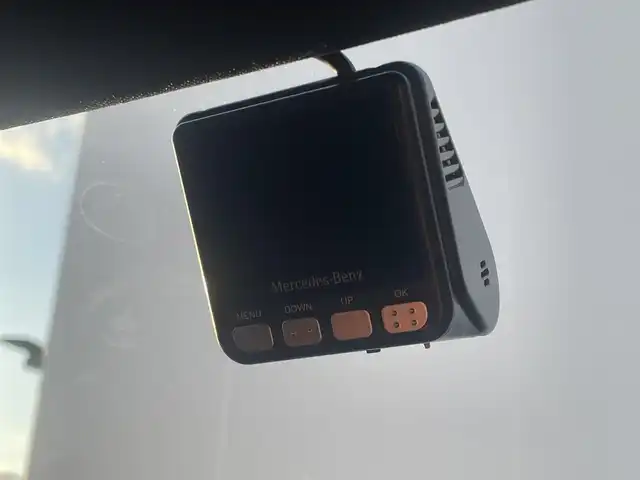 メルセデス・ベンツ ＣＬＡ２００ｄ Sブレーク AMGライン 東京都 2020(令2)年 4.7万km デジタルホワイト 純正ナビ/DTV/USB/Bluetooth/バックカメラ/ハーフレザーシート/シートヒーター/前席パワーシート/LEDヘッドライト/アダプティブクルーズコントロール/ブラインドスポットモニター/レーンキープアシスト/Mercedes me/APP/アンビエントライト/パワーバックドア/スマートキー/純正ドライブレコーダー/ETC2.0