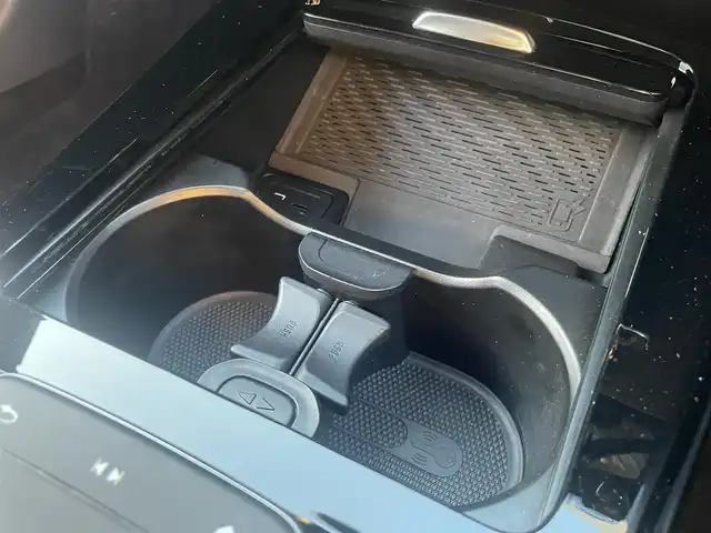 メルセデス・ベンツ ＣＬＡ２００ｄ Sブレーク AMGライン 東京都 2020(令2)年 4.7万km デジタルホワイト 純正ナビ/DTV/USB/Bluetooth/バックカメラ/ハーフレザーシート/シートヒーター/前席パワーシート/LEDヘッドライト/アダプティブクルーズコントロール/ブラインドスポットモニター/レーンキープアシスト/Mercedes me/APP/アンビエントライト/パワーバックドア/スマートキー/純正ドライブレコーダー/ETC2.0