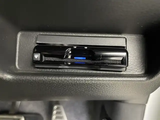 スズキ アルト ワークス 埼玉県 2018(平30)年 4.9万km ピュアホワイトP 社外ナビ/ CD DVD 地デジTV Bluetooth/バックカメラ/レーダーブレーキサポート/パドルシフト/RECAROシート/HIDオートライト/フォグライト/ETC/純正アルミホイール/プッシュスタート/スマートキー