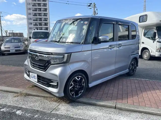ホンダ Ｎ ＢＯＸ G L ターボ ホンダセンシング 福岡県 2019(平31)年 8万km ルナシルバーM (株)IDOMが運営する【じしゃロン八幡西店】の自社ローン専用車両になります。こちらは現金またはオートローンご利用時の価格です。自社ローンご希望の方は別途その旨お申付け下さい/衝突軽減システム/スマートキー/社外メモリナビ/Bluetooth/フルセグ/バックカメラ/ビルトインETC/両側パワースライドドア/オートライト