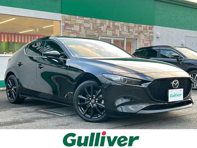 マツダ マツダ３ファストバック XD ブラックトーンED 徳島県 2022(令4)年 2.9万km ジェットブラックマイカ ワンオーナー/BOSEサウンド/純正SDナビ/（Bluetooth/フルセグ/CD/DVD/FM/AM/USB/ipod）/アラウンドビューモニター/レーダークルーズコントロール/BSM/レーンアシスト/クリアランスソナー/LEDヘッドライト/オートハイビーム/ETC/純正AW/純正フロアマット/プッシュスタート/スマートキー/取扱説明書/保証書