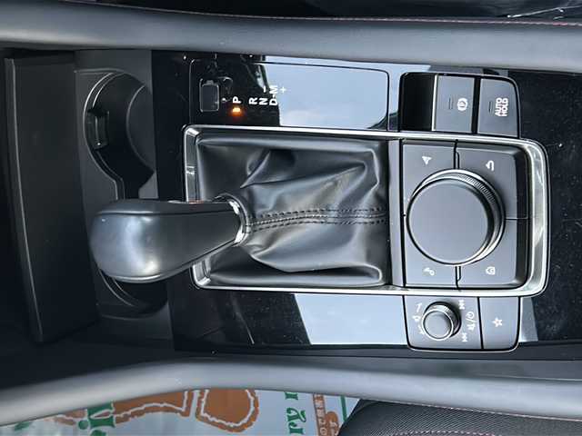 マツダ マツダ３ファストバック XD ブラックトーンED 徳島県 2022(令4)年 2.9万km ジェットブラックマイカ ワンオーナー/BOSEサウンド/純正SDナビ/（Bluetooth/フルセグ/CD/DVD/FM/AM/USB/ipod）/アラウンドビューモニター/レーダークルーズコントロール/BSM/レーンアシスト/クリアランスソナー/LEDヘッドライト/オートハイビーム/ETC/純正AW/純正フロアマット/プッシュスタート/スマートキー/取扱説明書/保証書