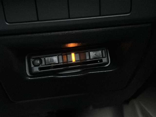 マツダ マツダ３ファストバック XD ブラックトーンED 徳島県 2022(令4)年 2.9万km ジェットブラックマイカ ワンオーナー/BOSEサウンド/純正SDナビ/（Bluetooth/フルセグ/CD/DVD/FM/AM/USB/ipod）/アラウンドビューモニター/レーダークルーズコントロール/BSM/レーンアシスト/クリアランスソナー/LEDヘッドライト/オートハイビーム/ETC/純正AW/純正フロアマット/プッシュスタート/スマートキー/取扱説明書/保証書